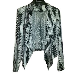 Mandee cute black/white jacket top, size M.